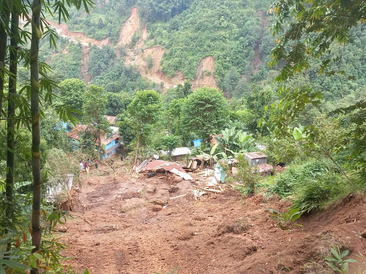 इपिसेन्टर इलाम : साना पहिरो, ठूलो क्षति